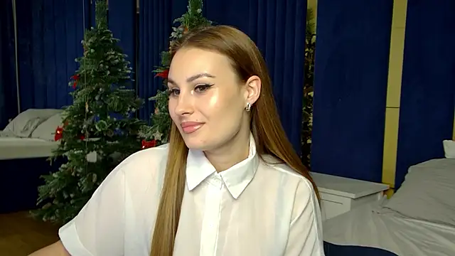 NoraFoxes online show from 12/16/25, 06:23