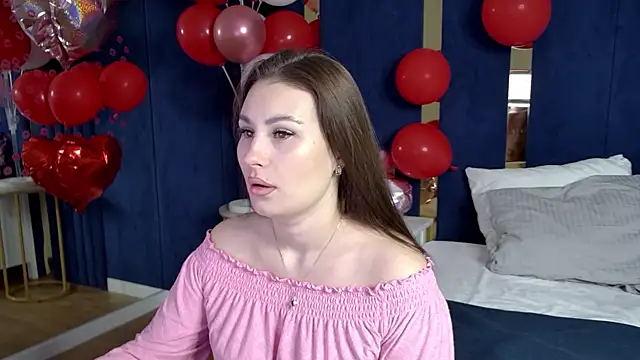 NoraFoxes online show from 02/19/26, 05:26