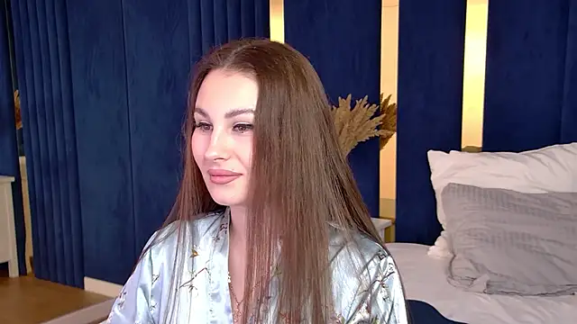 NoraFoxes online show from 02/11/26, 05:29