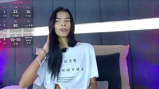 luna blannco online show from 12/19/25, 11:12