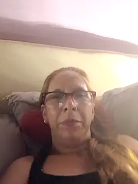 Snapshot of cari75 chatting on 02/19/26, 02:41 cari75 online show from 02/19/26, 02:41