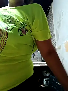 Snapshot of cari75 chatting on 02/08/26, 08:39 cari75 online show from 02/08/26, 08:39