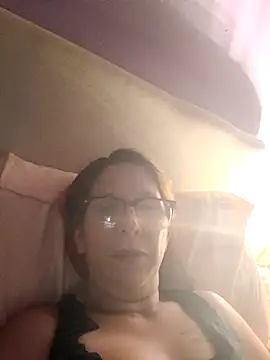 Snapshot of cari75 chatting on 01/17/26, 04:49 cari75 online show from 01/17/26, 04:49