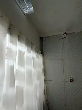 Snapshot of cari75 chatting on 02/03/26, 01:49 cari75 online show from 02/03/26, 01:49