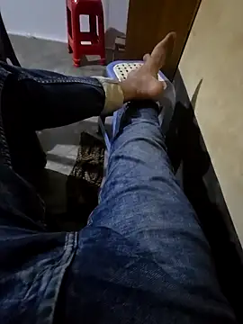 Snapshot of SHARIF12123 chatting on 03/02/26, 05:42 SHARIF12123 online show from 03/02/26, 05:42