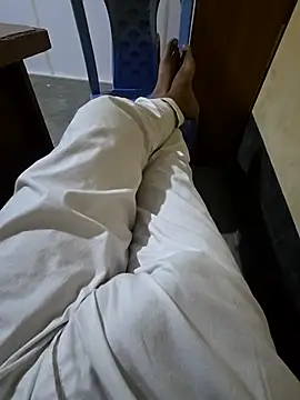 Snapshot of SHARIF12123 chatting on 02/23/26, 06:08 SHARIF12123 online show from 02/23/26, 06:08