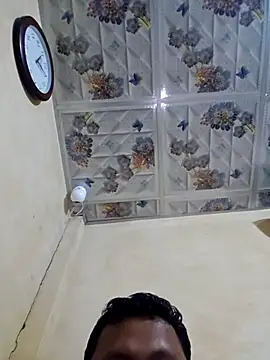 Snapshot of SHARIF12123 chatting on 12/22/25, 09:42 SHARIF12123 online show from 12/22/25, 09:42