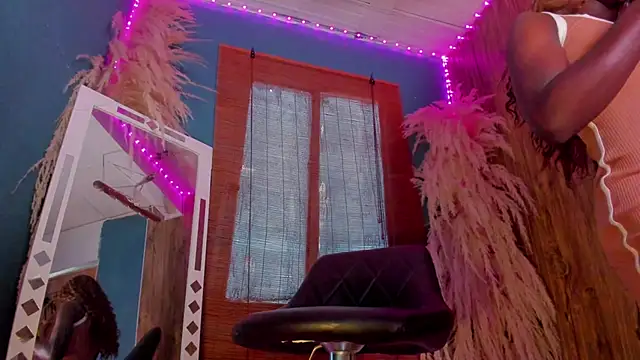 Ebano morein online show from 12/16/25, 08:13