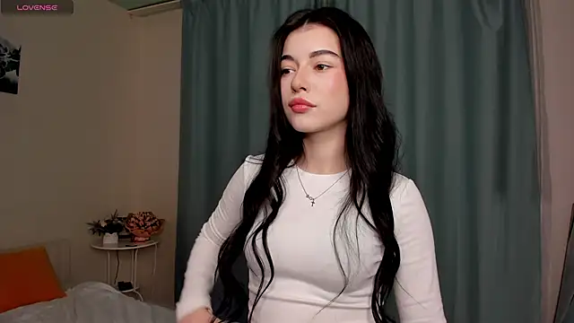 LisaColee online show from 04/04/26, 07:42