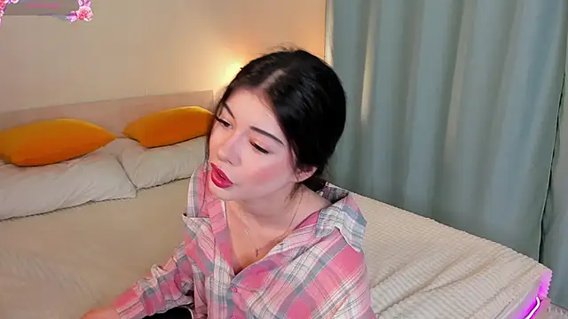 LisaColee online show from 05/22/26, 08:40