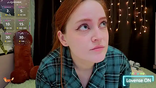 LittleFoxHole online show from 12/21/25, 11:45