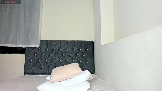 milk rain online show from 04/13/26, 01:59