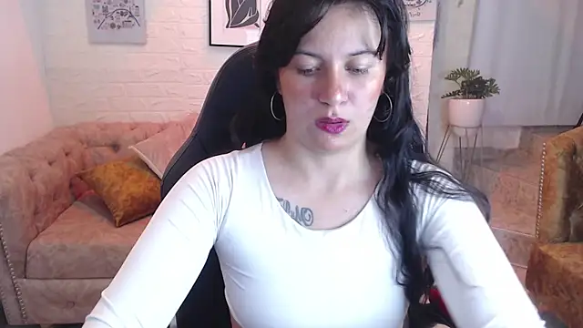 amanda rousee online show from 02/10/26, 03:16