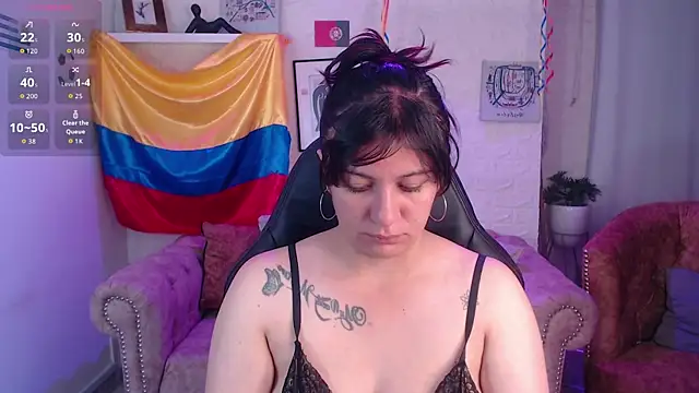 amanda rousee online show from 07/18/26, 03:59