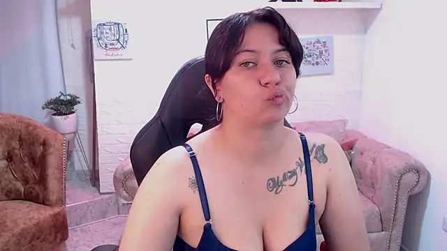 amanda rousee online show from 03/05/26, 03:14