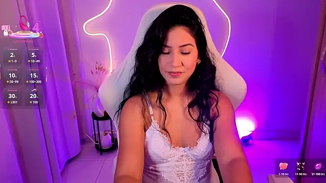 chloebum  online show from 03/26/26, 10:57
