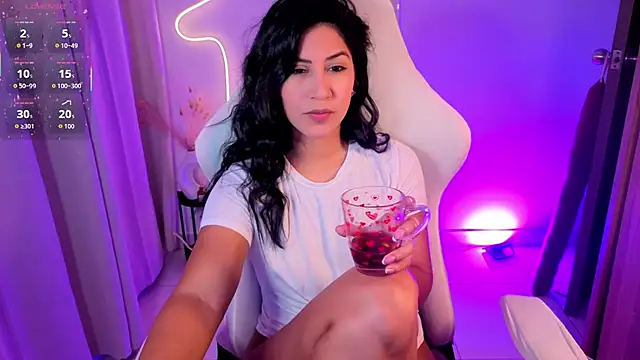 chloebum  online show from 03/10/26, 11:03