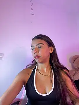 Snapshot of Ana_herrera chatting on 02/13/26, 03:12 Ana herrera online show from 02/13/26, 03:12