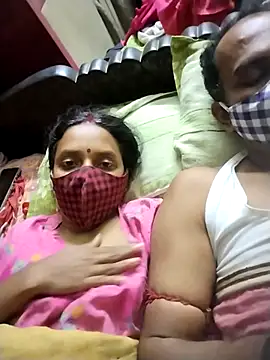 Mr-Mrs-couple online show from 12/17/25, 07:08