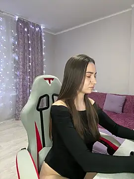 Lina          online show from 01/10/26, 05:19