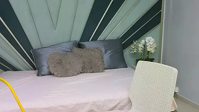 DulceeEsmeralda online show from 03/11/26, 02:22