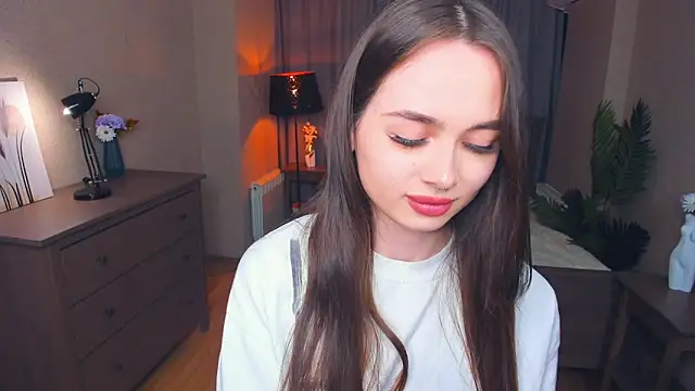 YvonneRobes online show from 02/06/26, 07:21