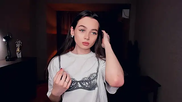 YvonneRobes online show from 01/08/26, 07:53