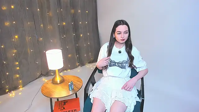 YvonneRobes online show from 12/20/25, 11:57