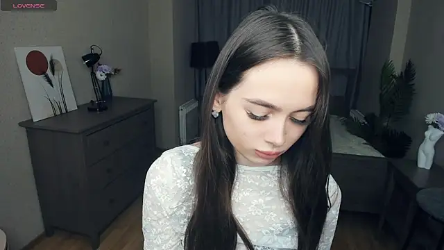 YvonneRobes online show from 02/13/26, 07:25