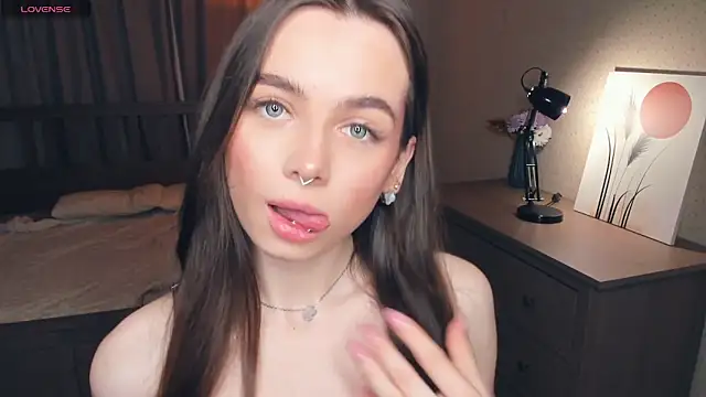 YvonneRobes online show from 03/13/26, 07:08