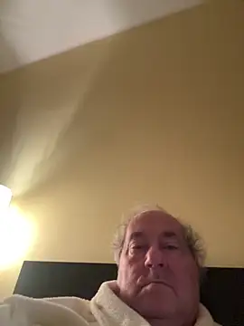 Snapshot of csikar chatting on 01/16/26, 05:44 csikar online show from 01/16/26, 05:44