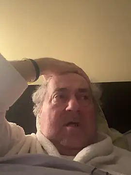 Snapshot of csikar chatting on 02/13/26, 05:51 csikar online show from 02/13/26, 05:51