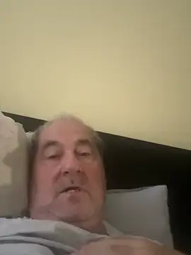 Snapshot of csikar chatting on 07/10/26, 04:45 csikar online show from 07/10/26, 04:45