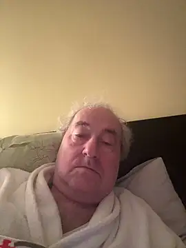 Snapshot of csikar chatting on 02/19/26, 05:48 csikar online show from 02/19/26, 05:48