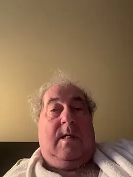 Snapshot of csikar chatting on 02/10/26, 06:12 csikar online show from 02/10/26, 06:12