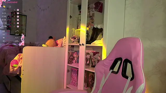 MiraJades online show from 04/01/26, 10:07