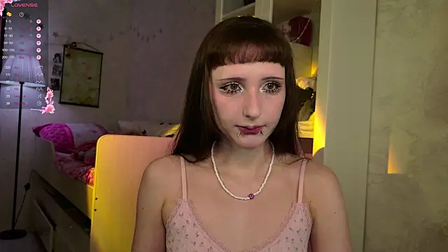 MiraJades online show from 04/12/26, 10:13