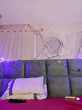 Snapshot of Victoria01_ chatting on 02/20/26, 06:26 Victoria01 online show from 02/20/26, 06:26