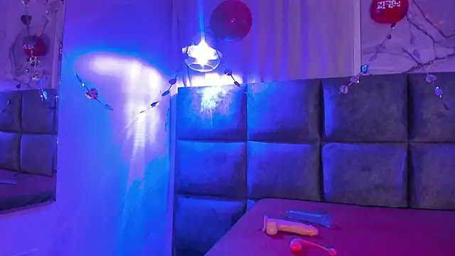 Snapshot of Victoria01_ chatting on 02/15/26, 03:07 Victoria01 online show from 02/15/26, 03:07