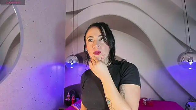 Victoria01  online show from 03/23/26, 11:26