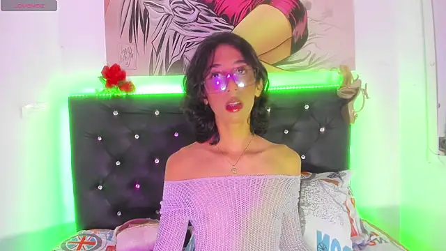 Snapshot of RossieCooper chatting on 01/07/26, 06:24 RossieCooper online show from 01/07/26, 06:24