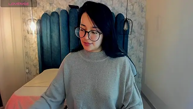 Snapshot of Lovely-martina chatting on 12/16/25, 01:26 Lovely-martina online show from 12/16/25, 01:26