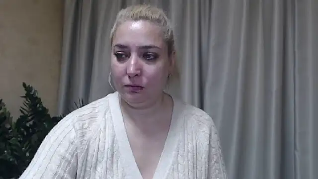 sweetpussy13 online show from 11/05/25, 07:22