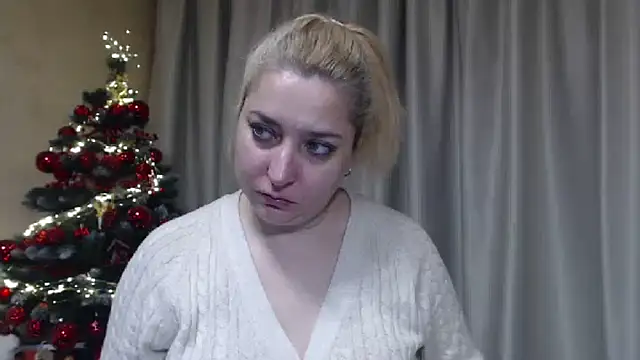 Snapshot of sweetpussy13 chatting on 01/06/26, 05:55 sweetpussy13 online show from 01/06/26, 05:55