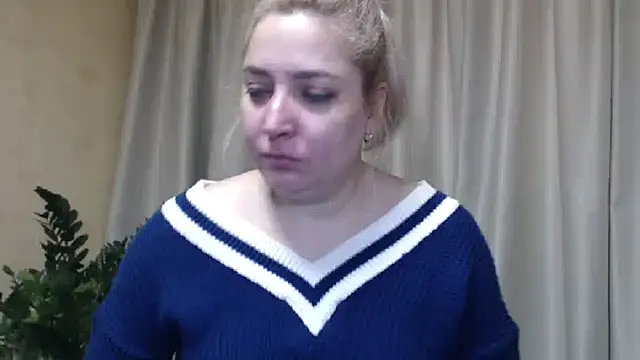 Snapshot of sweetpussy13 chatting on 02/22/25, 06:50 sweetpussy13 online show from 02/22/25, 06:50