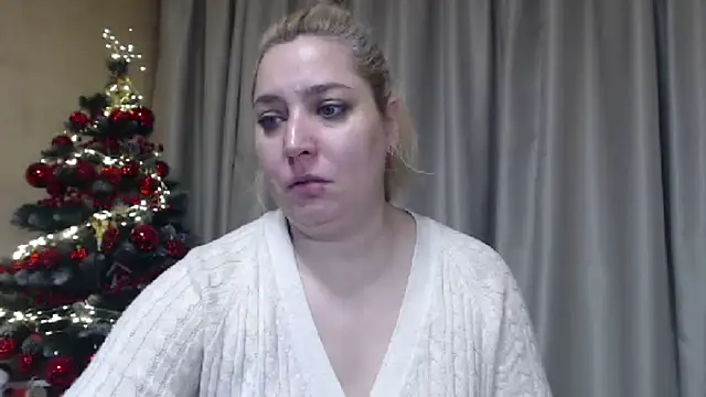 Snapshot of sweetpussy13 chatting on 01/08/26, 06:08 sweetpussy13 online show from 01/08/26, 06:08