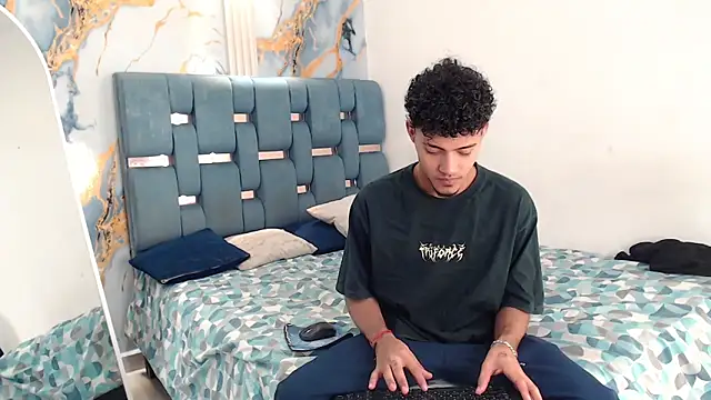 DIAMOND BLACKS online show from 04/07/26, 07:21