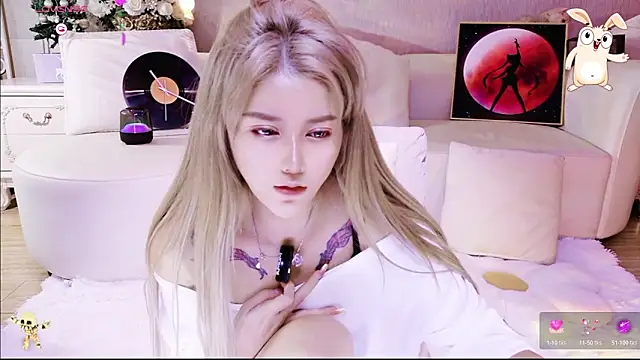 znsbsvdqw264 online show from 12/19/25, 04:16