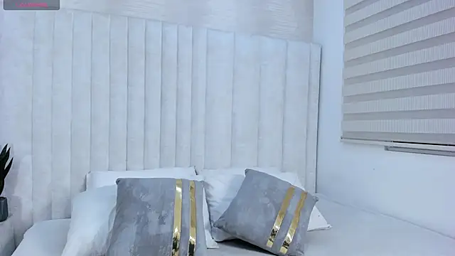 im ariana  online show from 01/09/26, 04:19