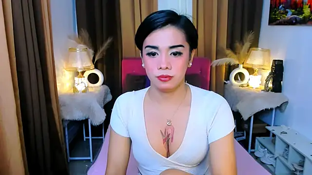 Snapshot of demsayhollywood555 chatting on 12/17/25, 06:57 demsayhollywood555 online show from 12/17/25, 06:57